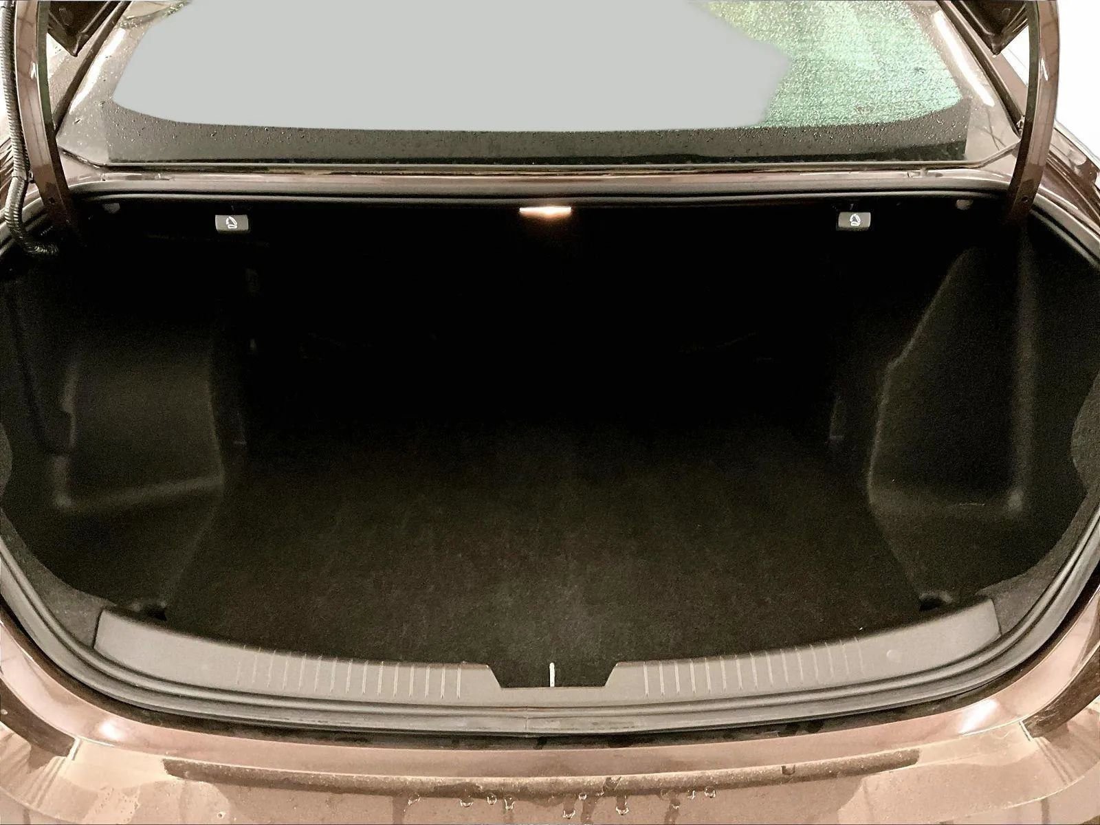 Used 2016 Chevrolet Malibu LT FWD image 33