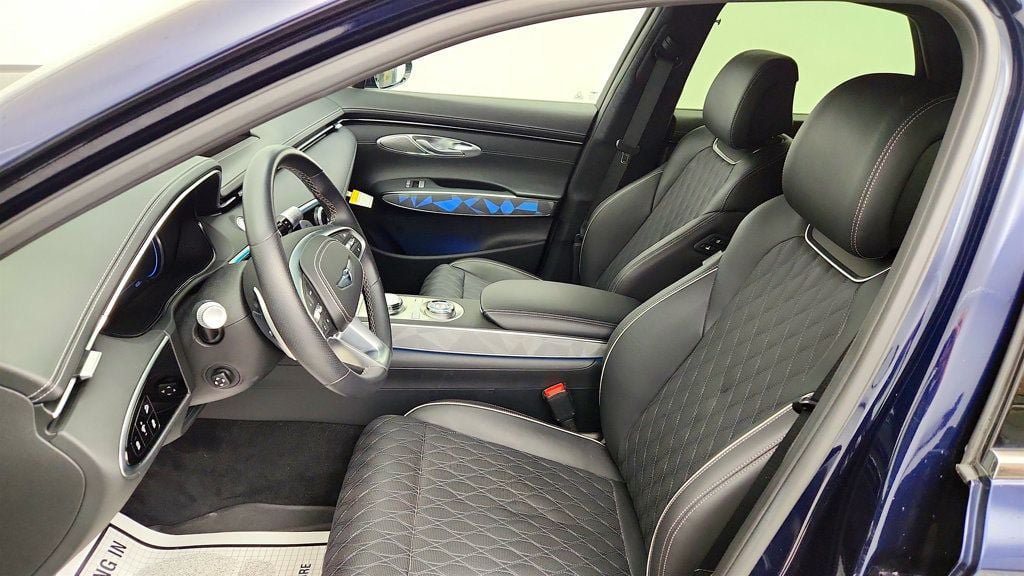 Used 2024 Genesis GV70 3.5T Sport w/ Sport Advanced Package AWD/4WD image 22