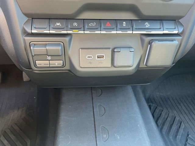 Used 2024 Chevrolet Silverado 1500 Custom Trail Boss AWD/4WD image 29