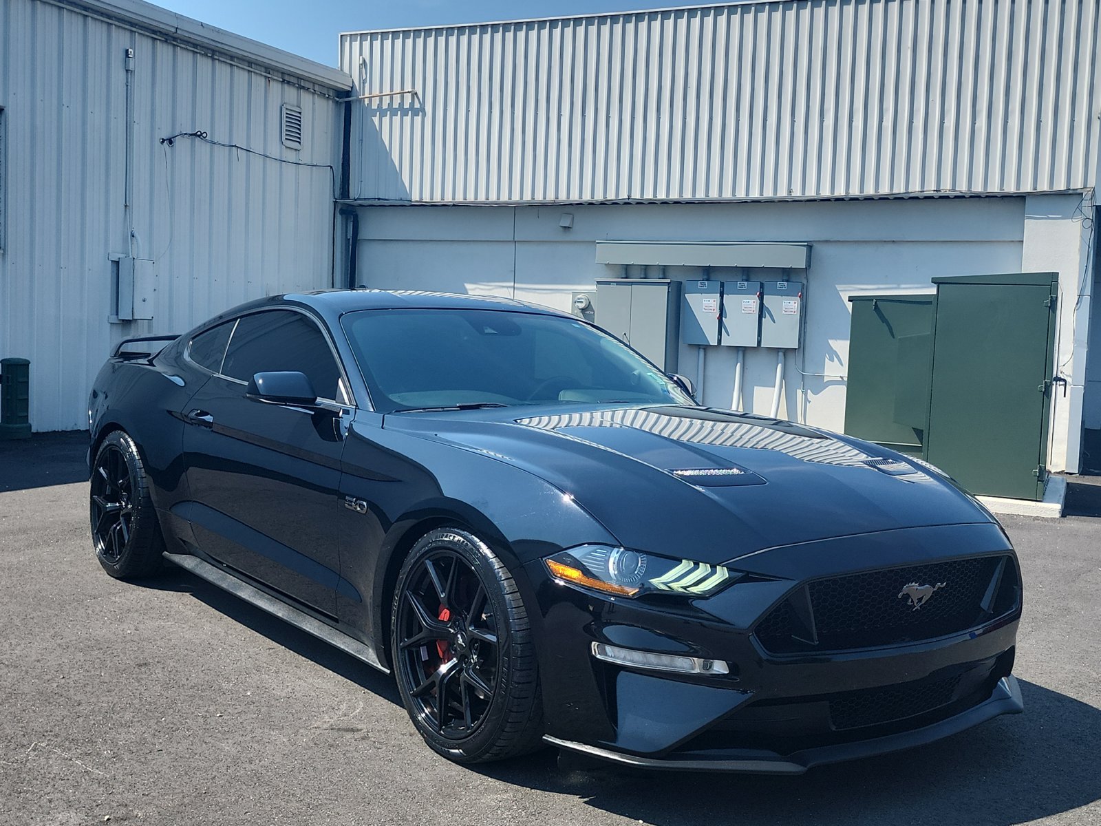 Used 2022 Ford Mustang GT Premium w/ Equipment Group 401A RWD image 7