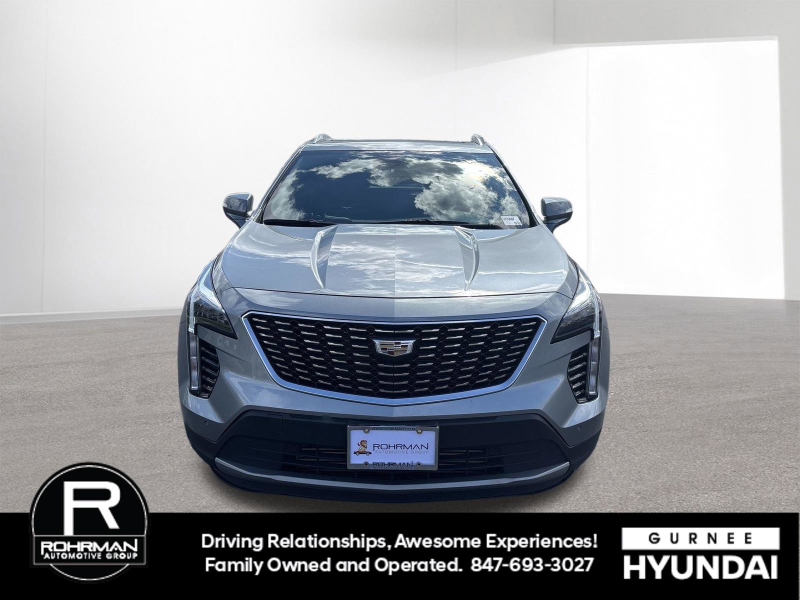 Used 2023 Cadillac XT4 Premium Luxury w/ Cold Weather Package image 3