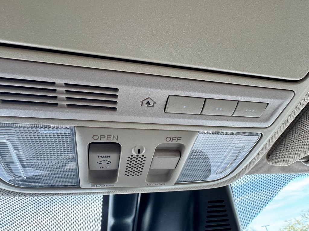 Used 2016 Honda Accord Touring image 27