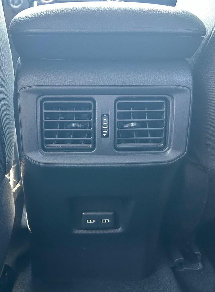 Certified 2025 Toyota RAV4 XLE AWD/4WD image 17