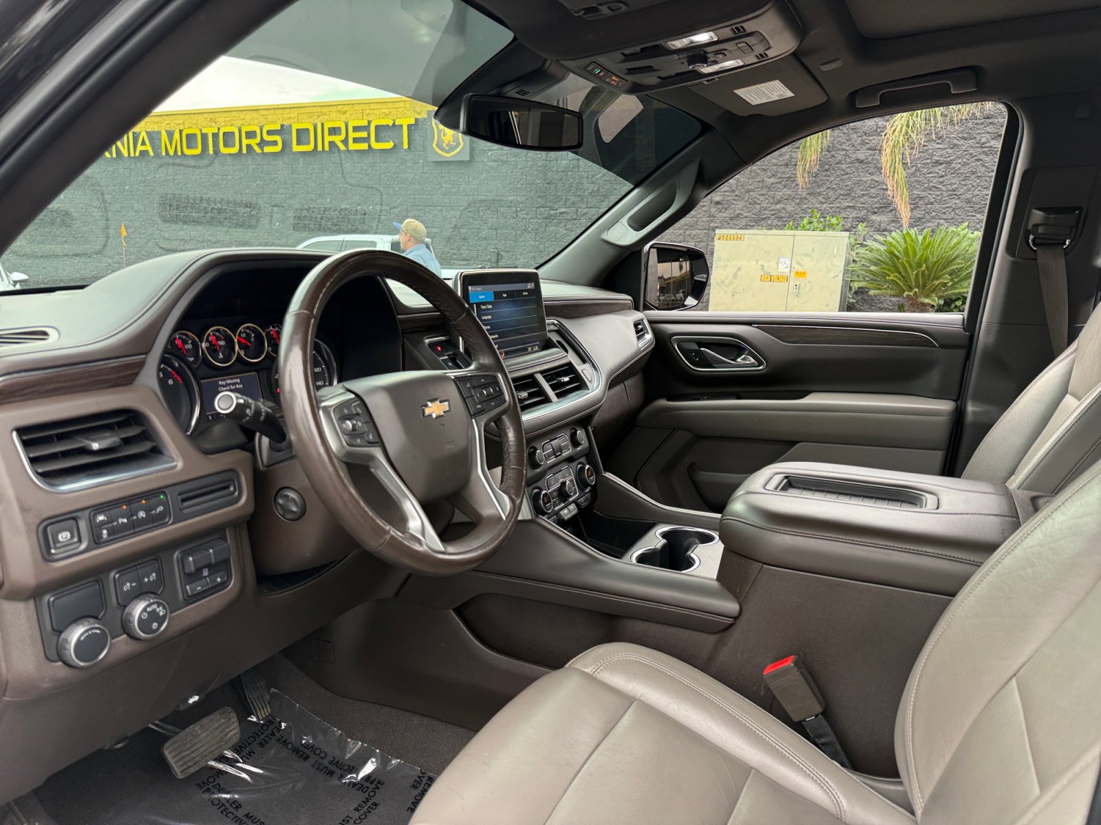 Used 2021 Chevrolet Tahoe LT w/ LT Signature Package image 15