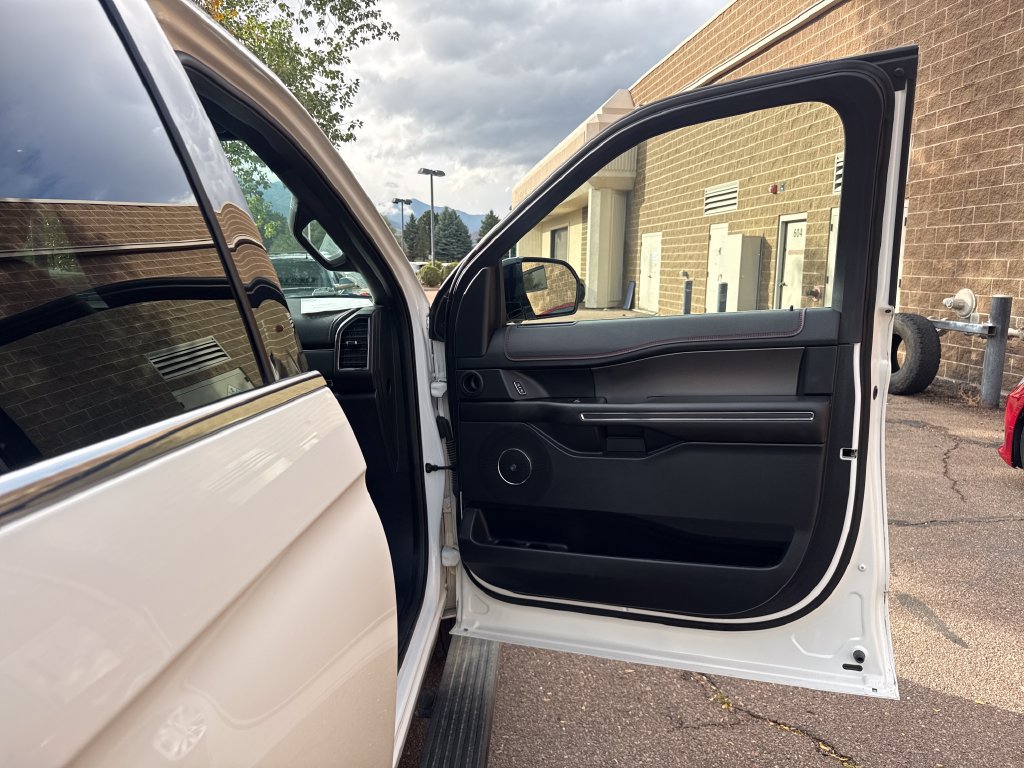 Used 2020 Ford Expedition Limited w/ Equipment Group 303A AWD/4WD image 32