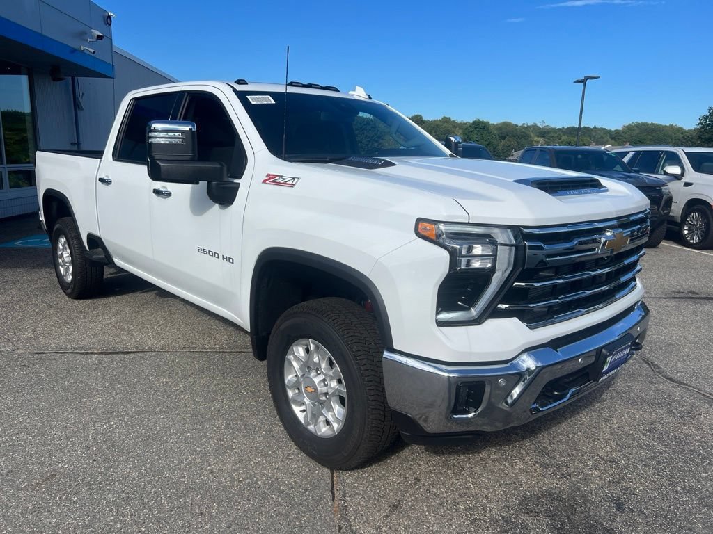 New 2026 Chevrolet Silverado 2500 LTZ w/ LTZ Convenience Package AWD/4WD image 3