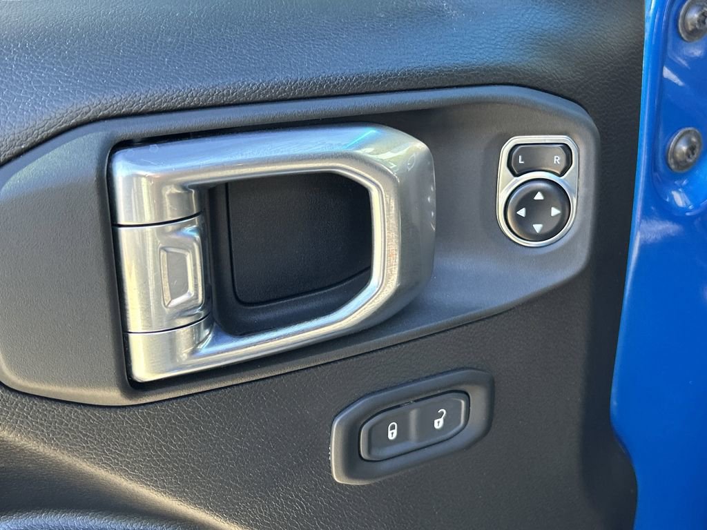 Used 2024 Jeep Wrangler Sport S image 19