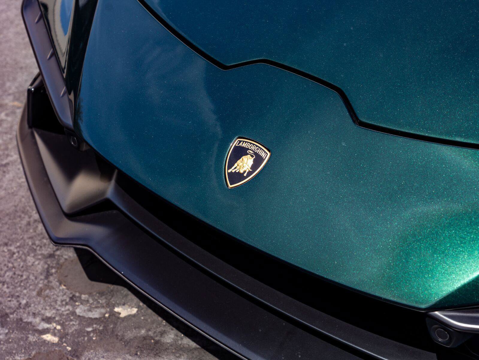 Used 2023 Lamborghini Huracan Tecnica RWD image 12