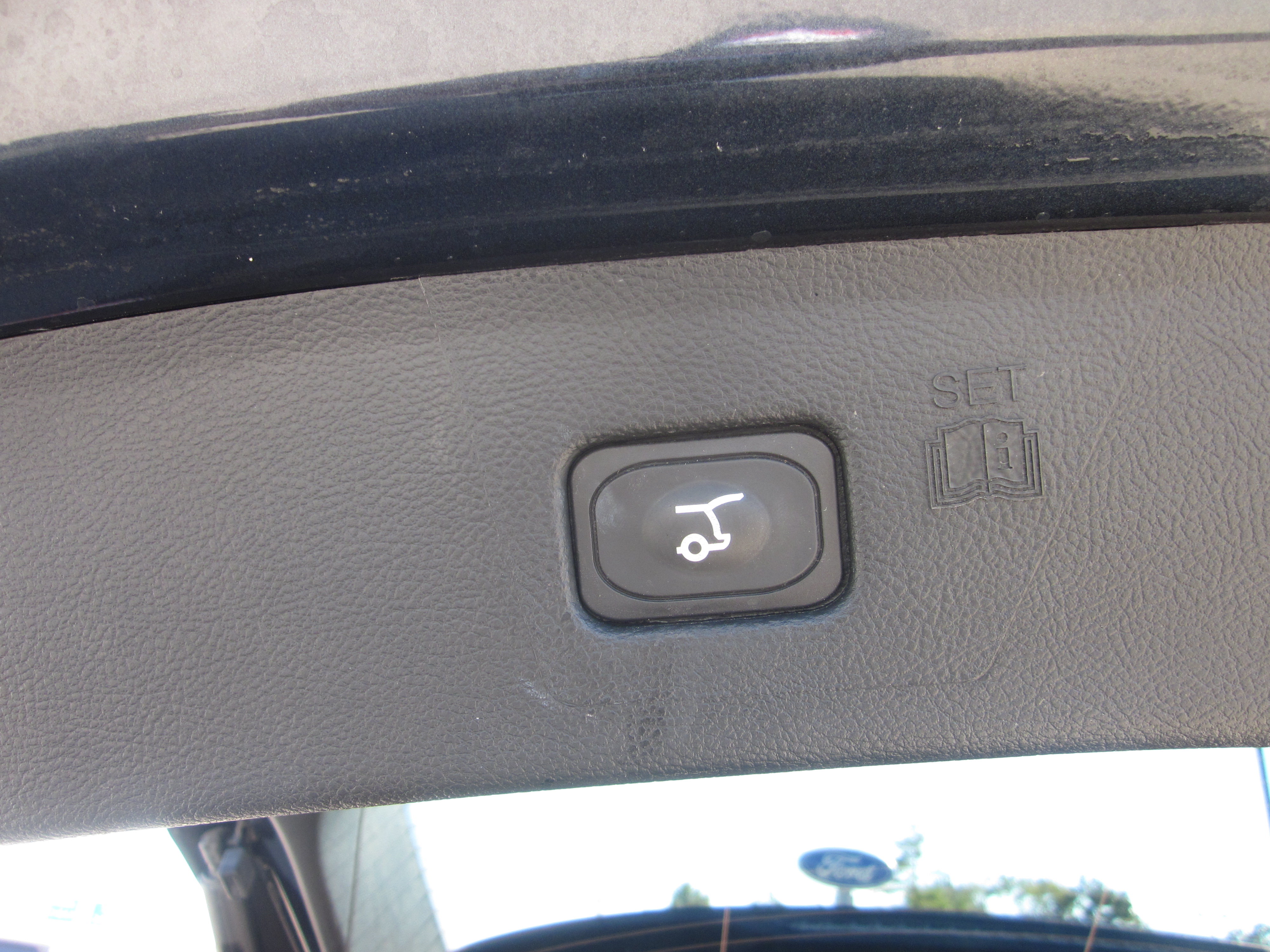 Used 2024 Ford Edge SEL w/ Convenience Package AWD/4WD image 10