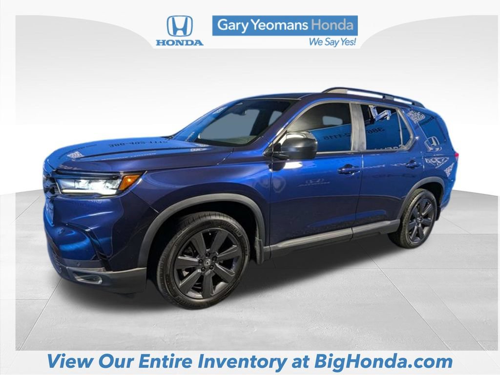 Certified 2025 Honda Pilot Sport image 10