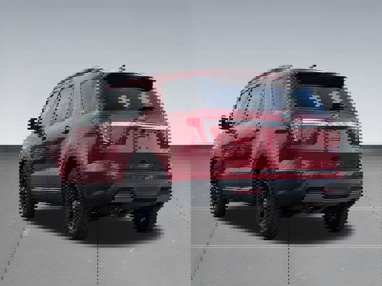 Used 2019 Ford Explorer XLT image 4