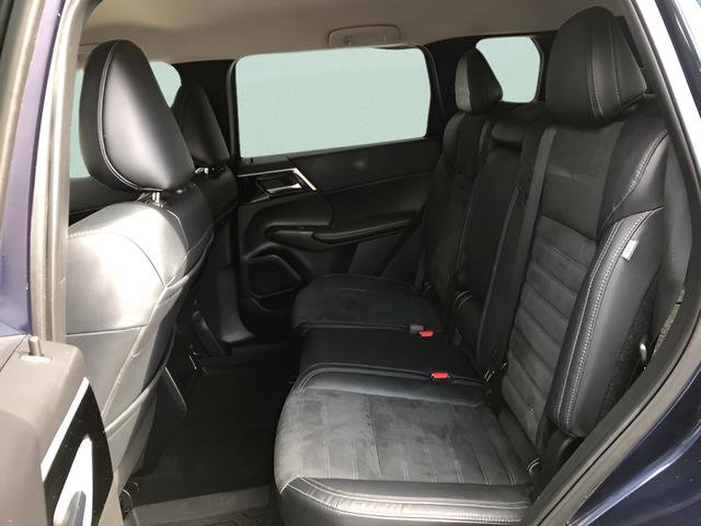 Used 2022 Mitsubishi Outlander SE AWD/4WD image 11