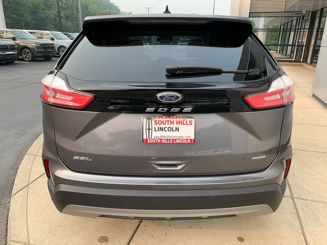 Used 2022 Ford Edge SEL w/ Convenience Package AWD/4WD image 4