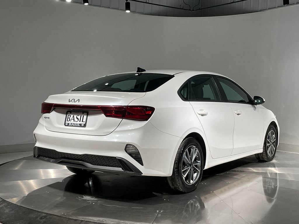 Used 2023 Kia Forte LXS image 11