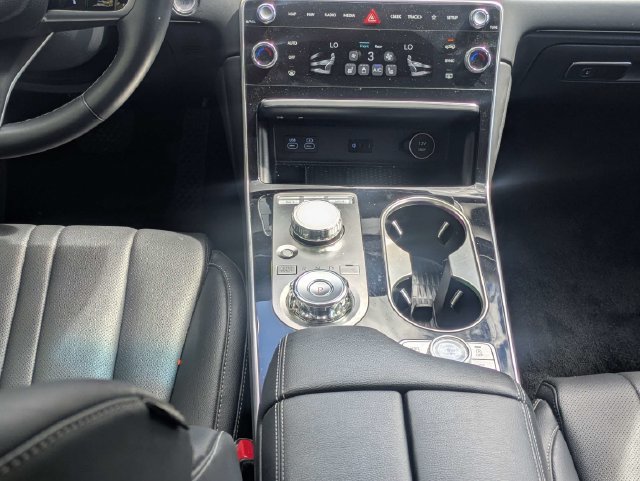 Used 2025 Genesis GV80 2.5T Standard AWD/4WD image 19