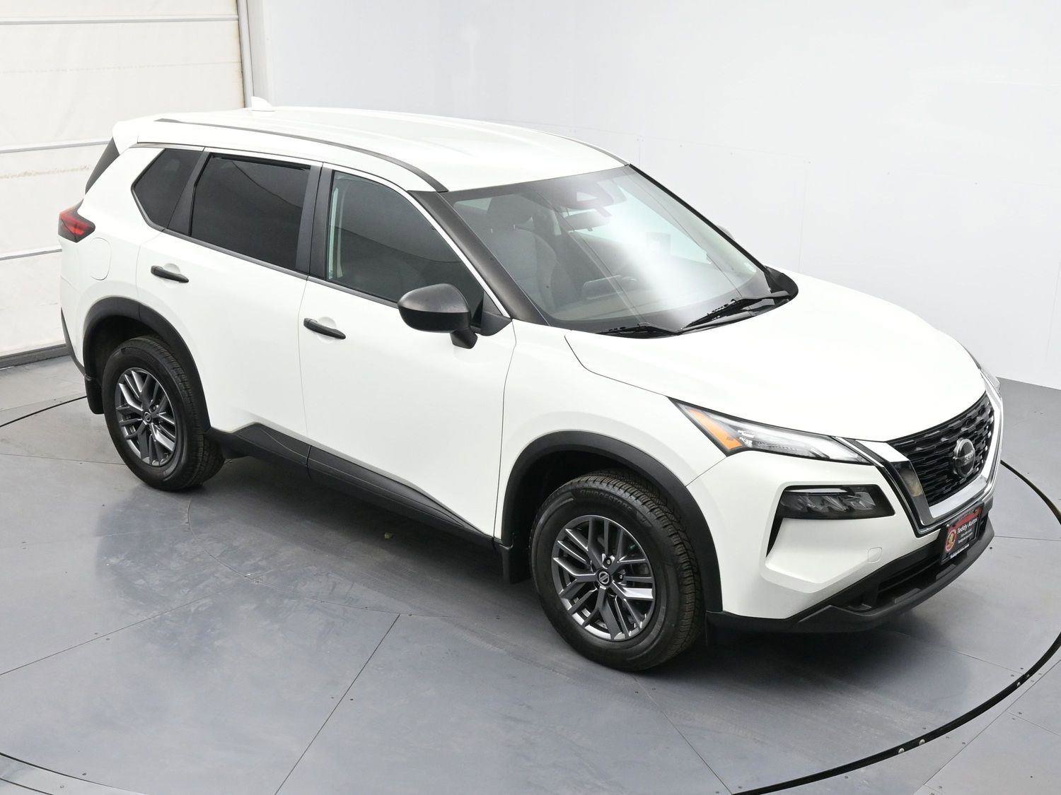 Used 2021 Nissan Rogue S AWD/4WD image 35