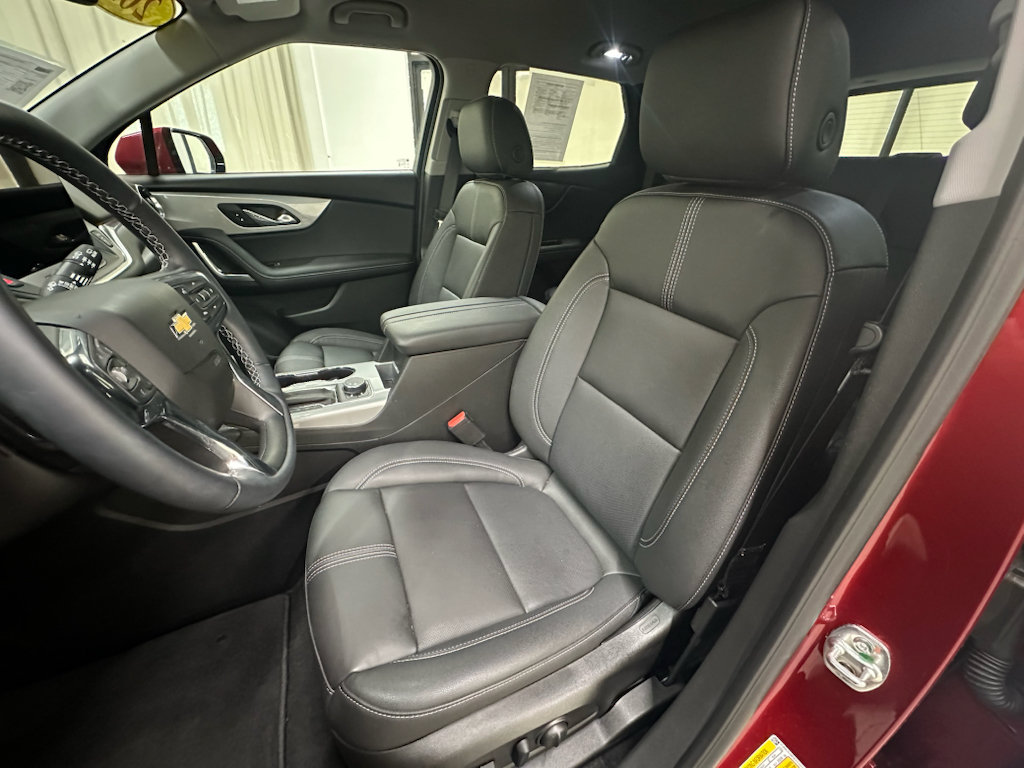 Certified 2025 Chevrolet Blazer LT FWD image 23
