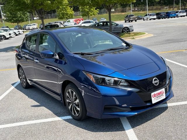 Used 2025 Nissan Leaf S FWD image 2