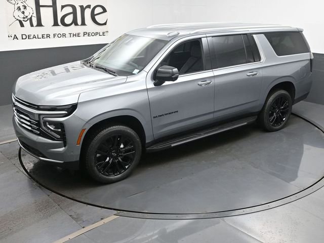 New 2025 Chevrolet Suburban Premier image 23