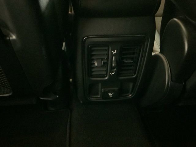 Used 2021 Jeep Grand Cherokee Laredo X AWD/4WD image 30