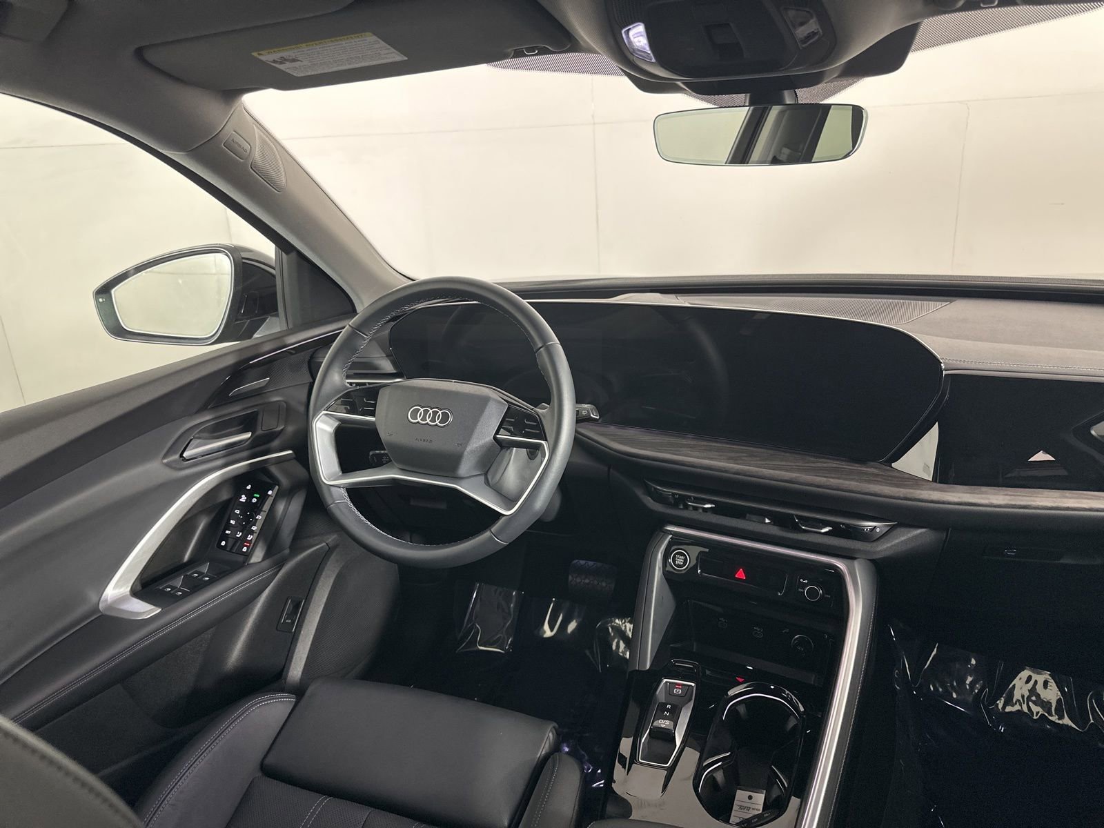 Certified 2025 Audi Q5 Premium Plus w/ Premium Plus AWD/4WD image 14
