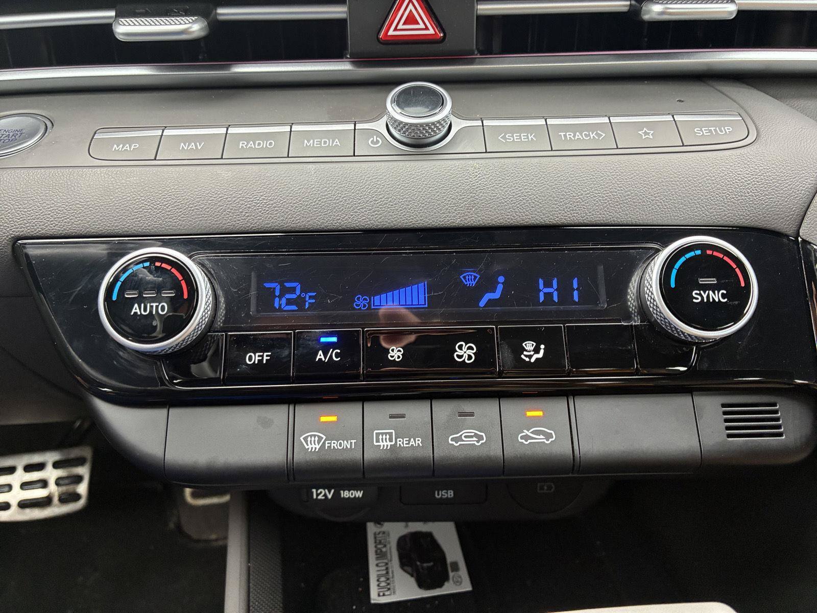 Used 2025 Hyundai Elantra SEL FWD image 20