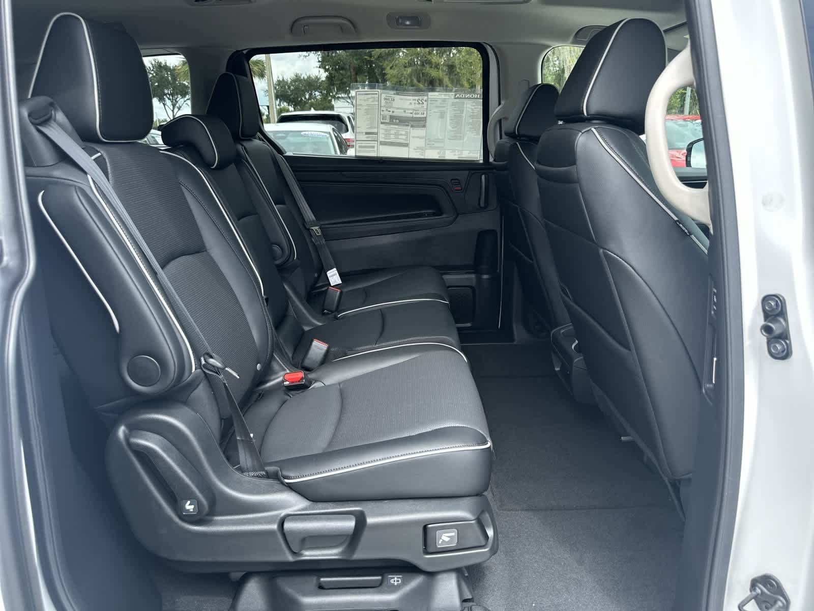 New 2027 Honda Odyssey Elite image 16