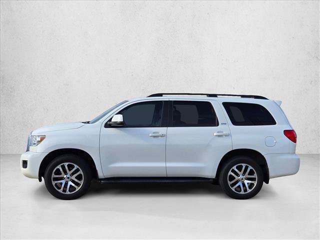 Used 2017 Toyota Sequoia SR5 w/ Premium Package RWD image 8
