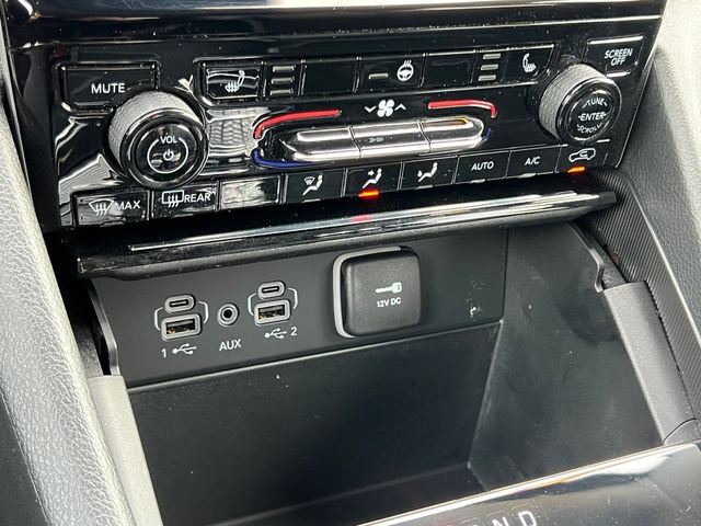 Certified 2024 Jeep Grand Cherokee Limited AWD/4WD image 29