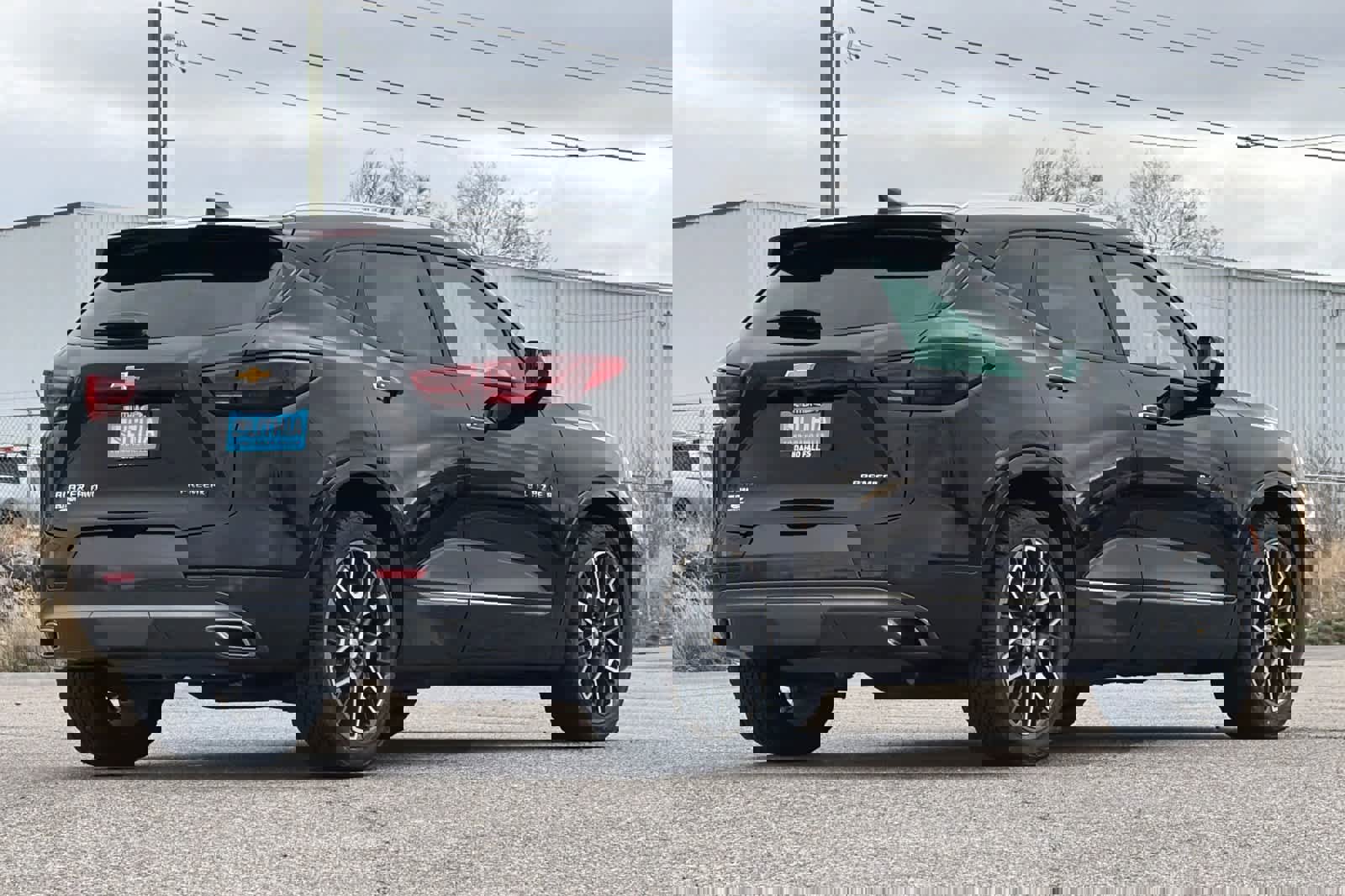 Used 2023 Chevrolet Blazer Premier w/ Driver Confidence II Package image 2