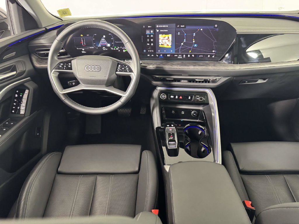 Used 2025 Audi Q5 Premium Plus AWD/4WD image 5