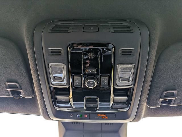 New 2026 Cadillac Escalade ESV Platinum Sport w/ LPO, ONYX Package AWD/4WD image 28