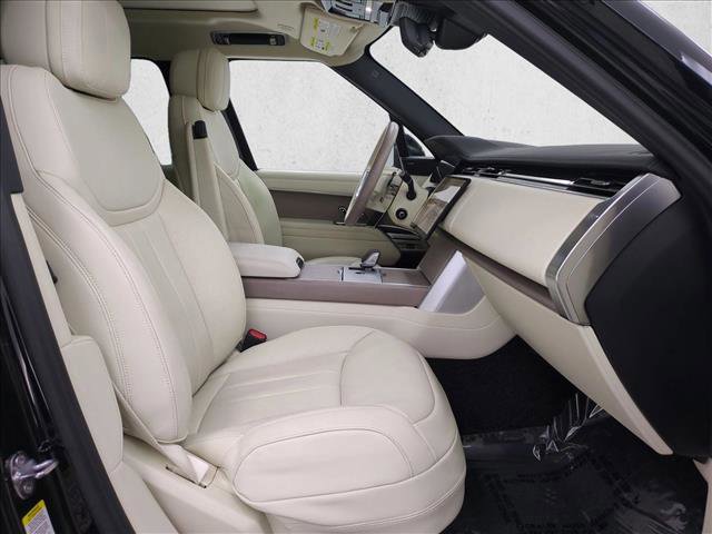 Certified 2024 Land Rover Range Rover SE AWD/4WD image 26
