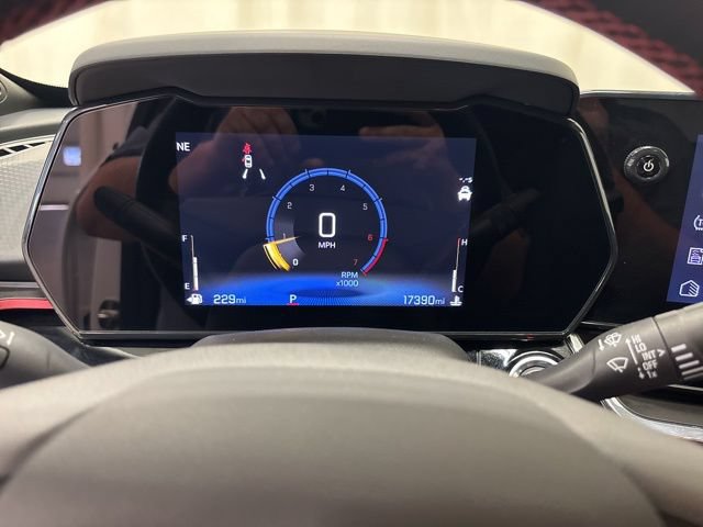 Used 2024 Chevrolet Trax RS w/ Driver Confidence Package FWD image 27