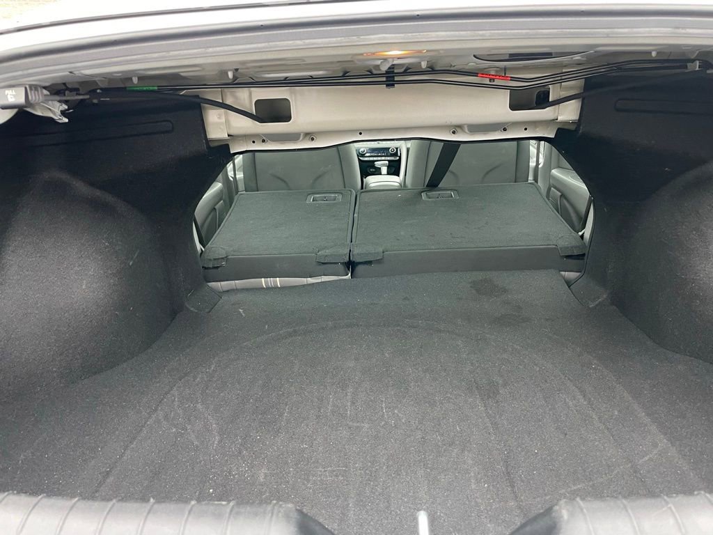 Used 2025 Hyundai Elantra SEL FWD image 34