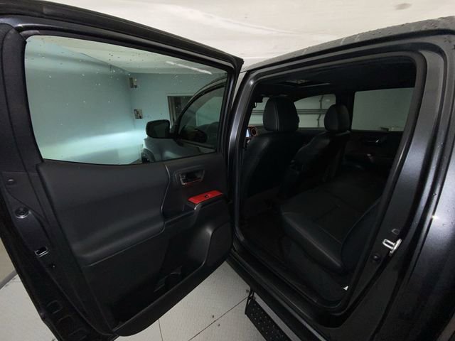 Used 2022 Toyota Tacoma TRD Off-Road w/ TRD Premium Off Road Package image 23