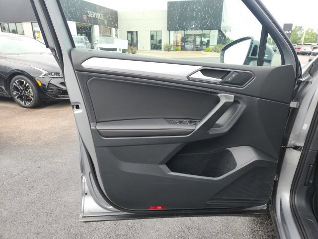 Used 2024 Volkswagen Tiguan S FWD image 14