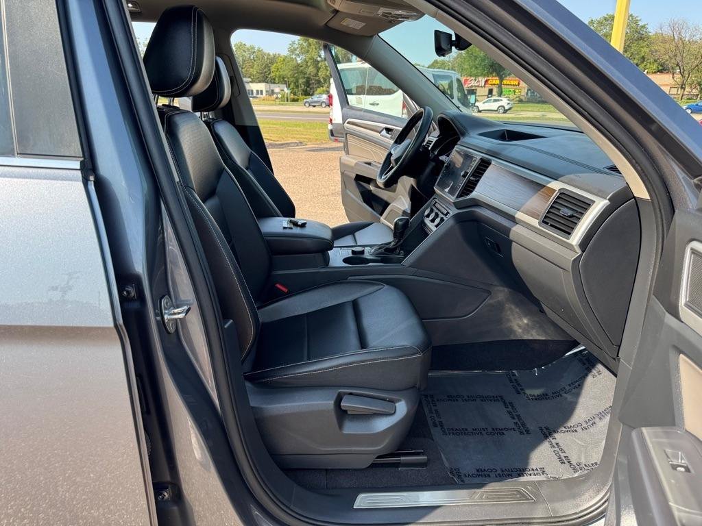 Used 2021 Volkswagen Atlas SE w/ Panoramic Sunroof Package AWD/4WD image 26