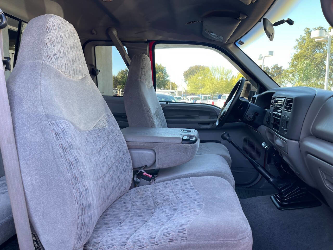 Used 2000 Ford F250 XLT image 44