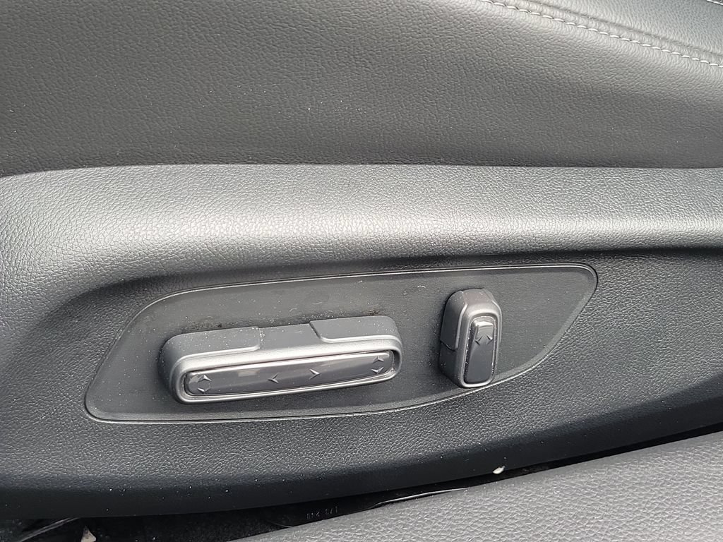 Certified 2025 Honda Civic FWD Hybrid Sedan image 22