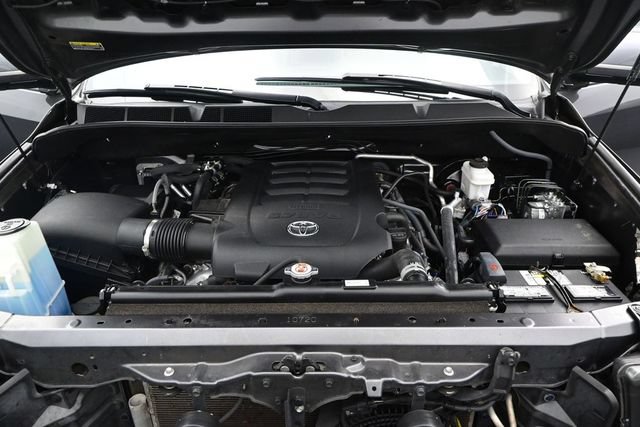 Used 2021 Toyota Sequoia SR5 w/ Premium Package RWD image 21