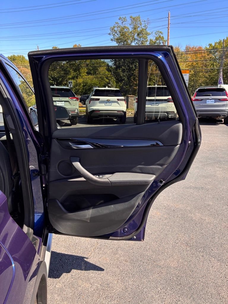 Used 2018 BMW X1 xDrive28i AWD/4WD image 24