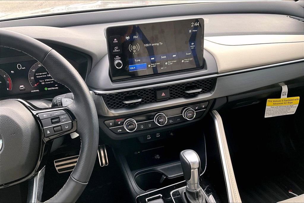 Used 2025 Acura ADX A-Spec image 9