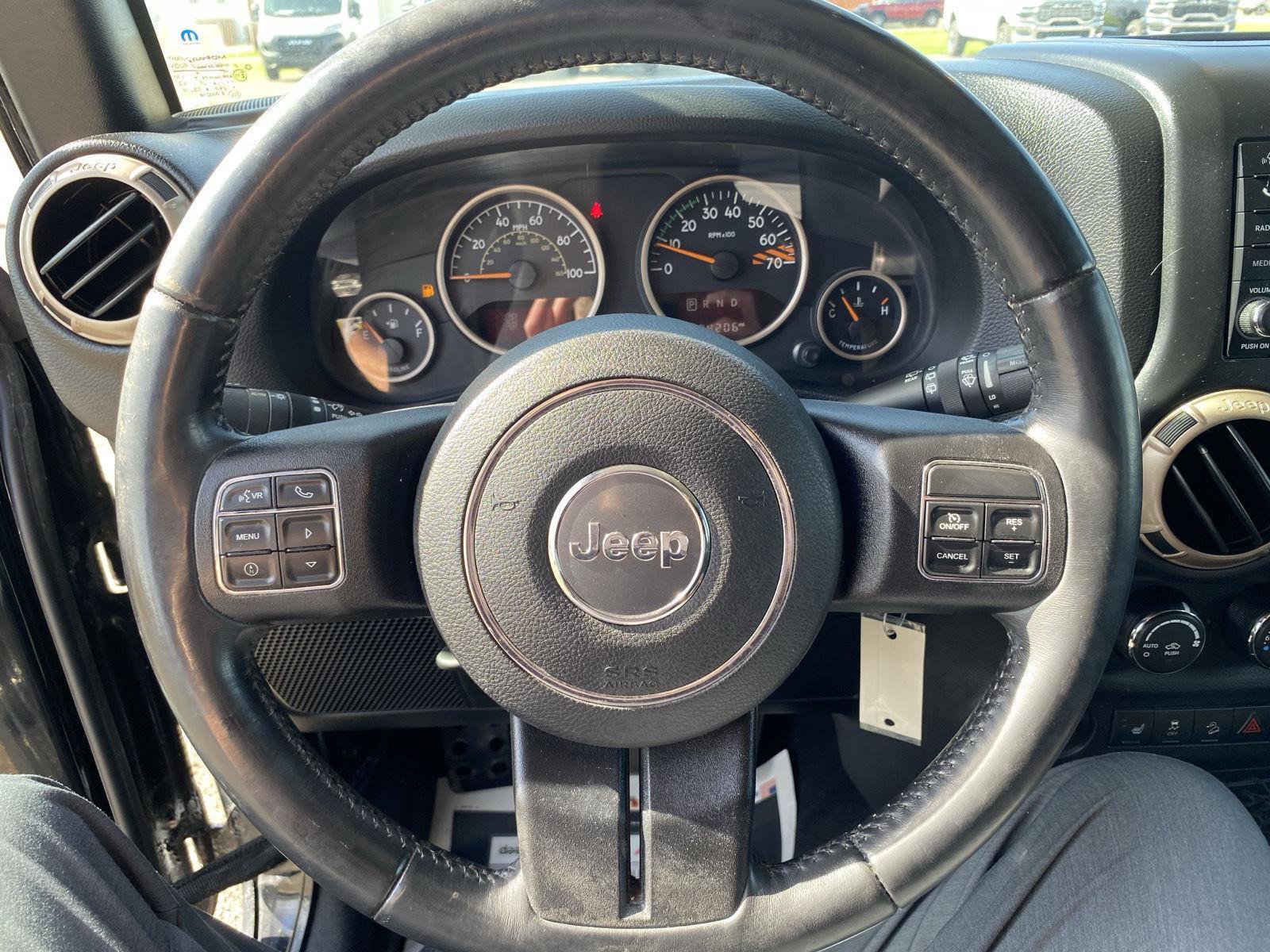 Used 2016 Jeep Wrangler Unlimited Sahara AWD/4WD image 16
