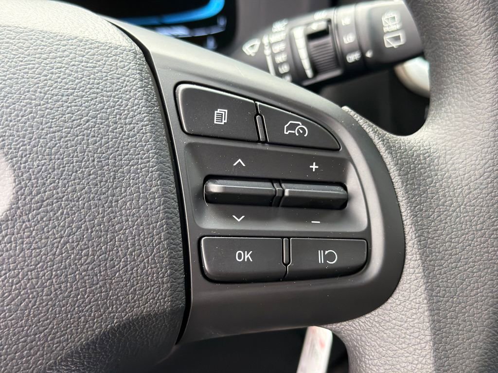 New 2026 Hyundai Venue SE image 25