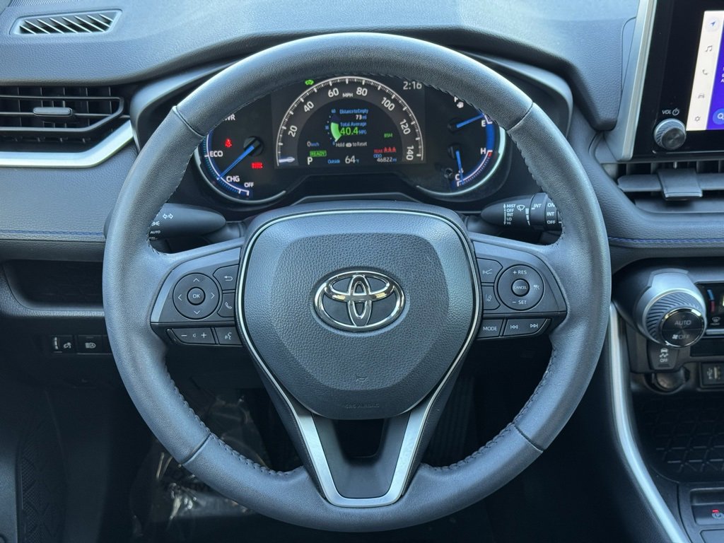 Used 2023 Toyota RAV4 SE image 23