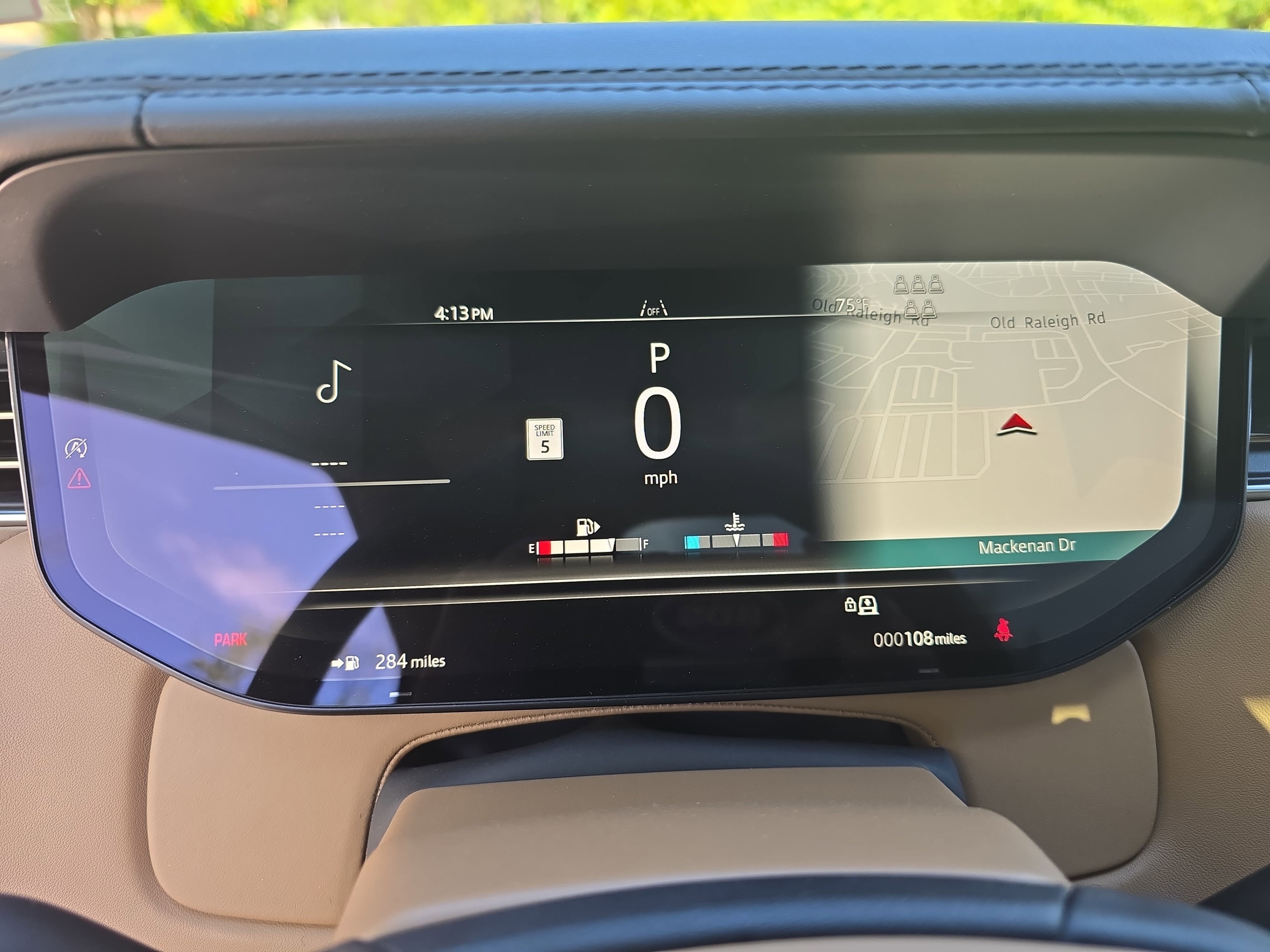 New 2026 Land Rover Range Rover Long Wheelbase SE image 19