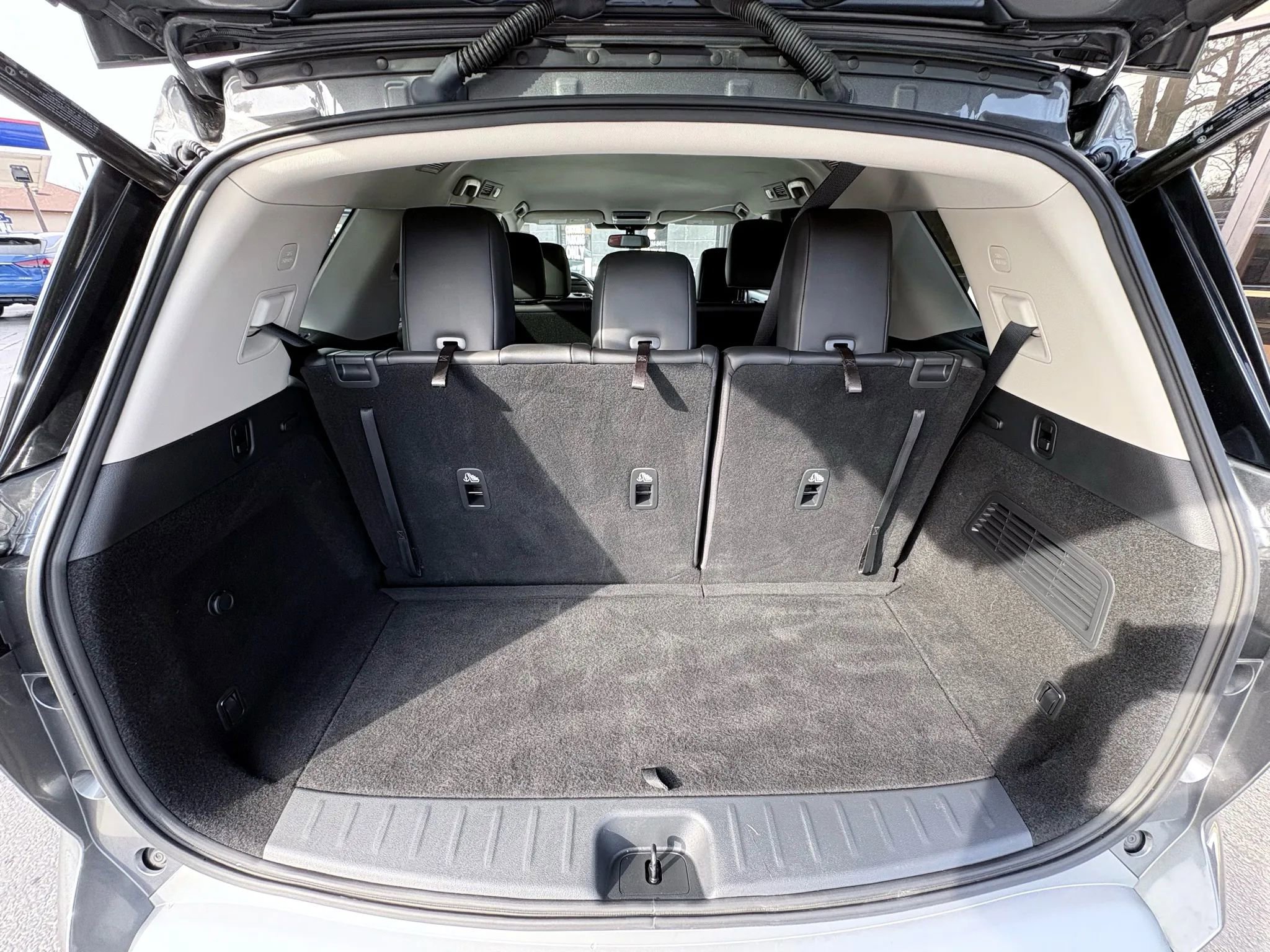 Used 2022 Nissan Pathfinder SL image 17