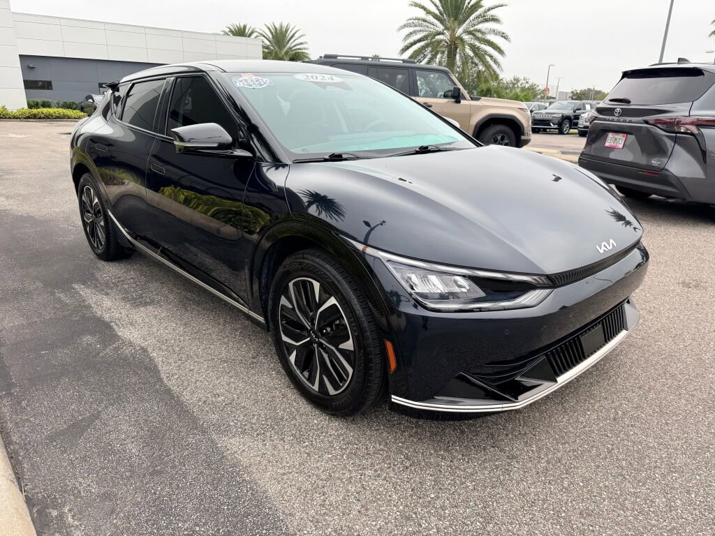 Used 2024 Kia EV6 Wind image 4