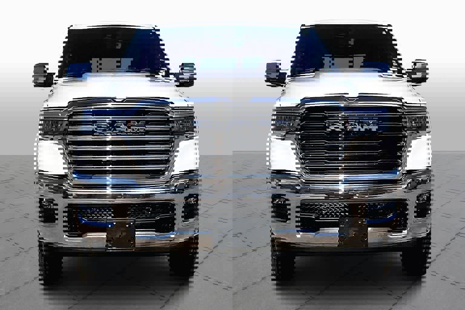 Used 2025 RAM 1500 Laramie image 3